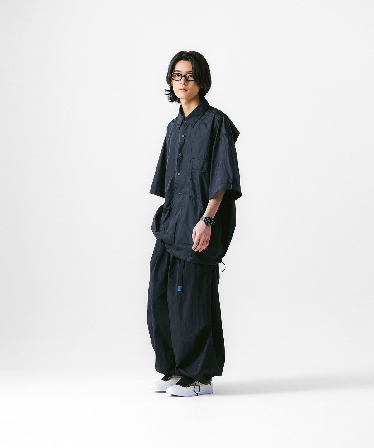 앵글런(ANGLAN) Nylon Tuck Belt String Balloon Pants - Black