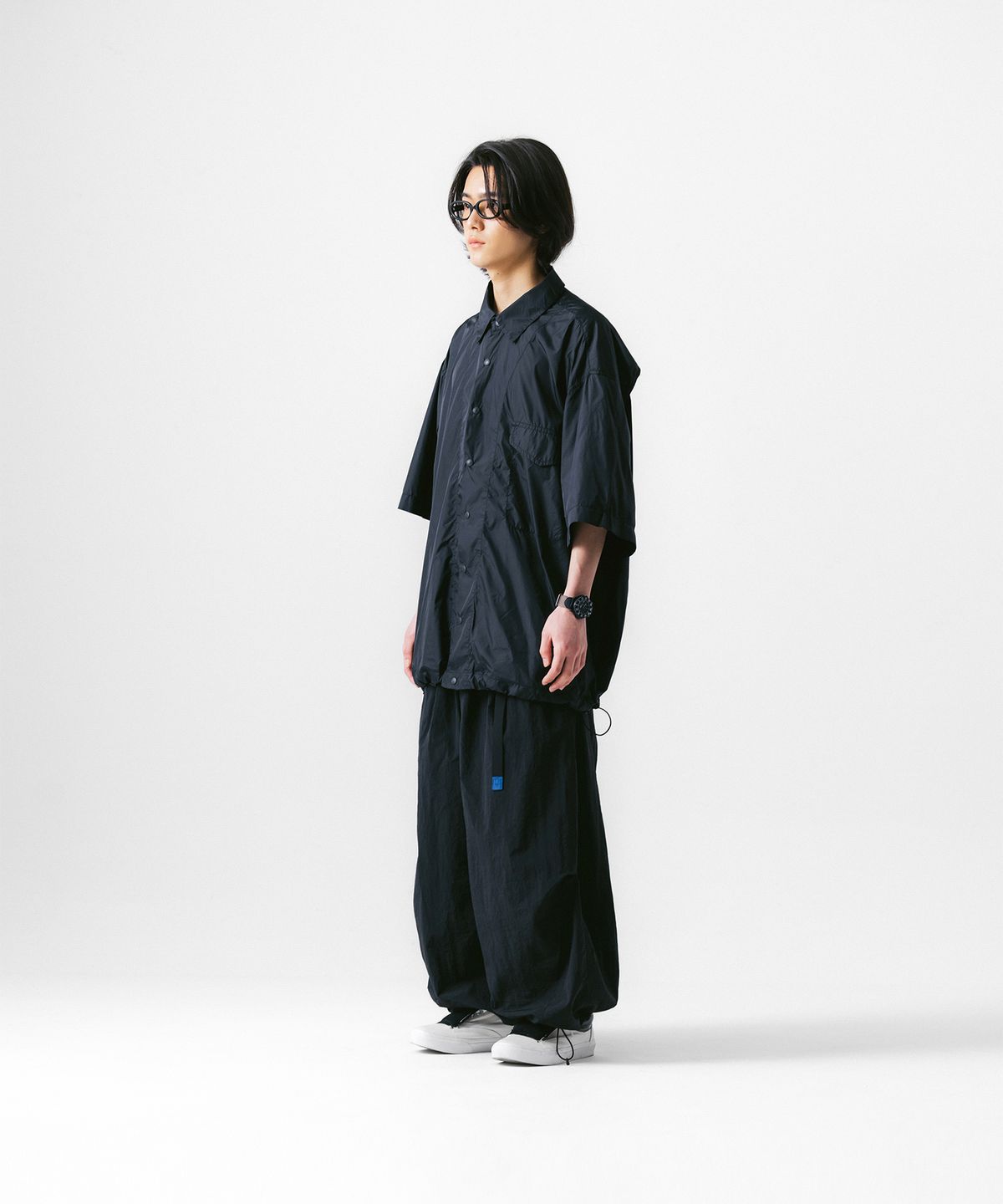 앵글런(ANGLAN) Nylon Tuck Belt String Balloon Pants - Black