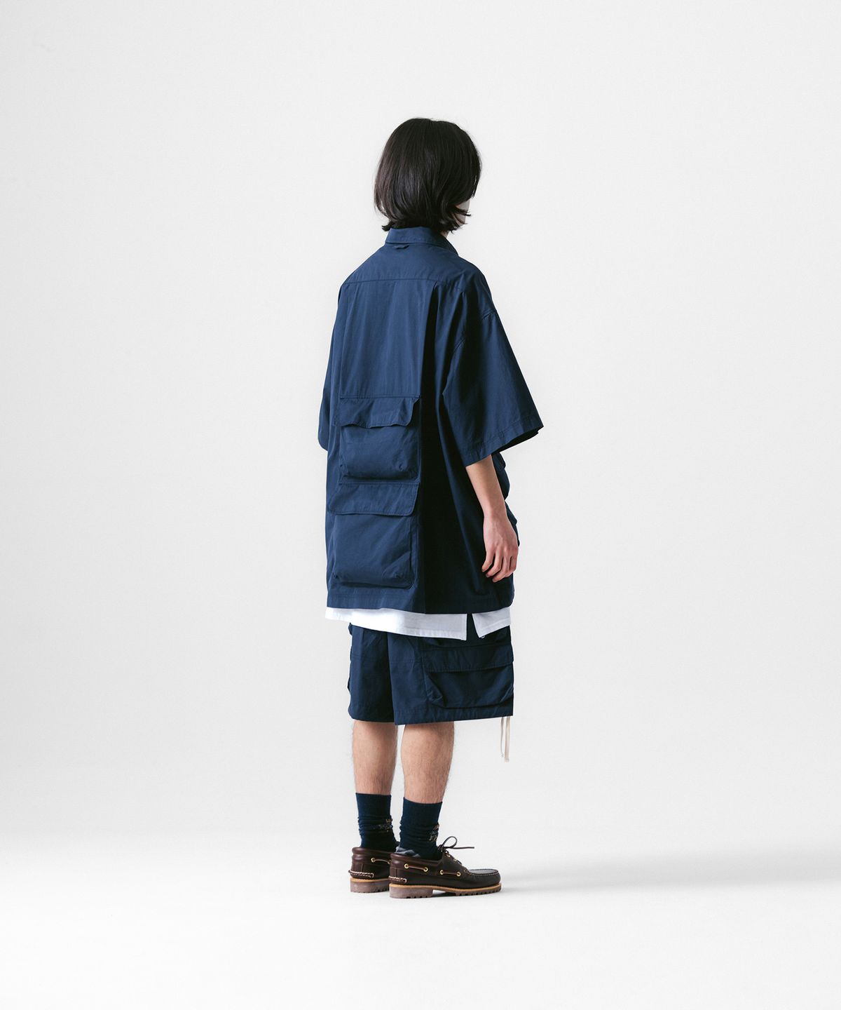 앵글런(ANGLAN) Slather Utility Pocket Half Shirt - Navy