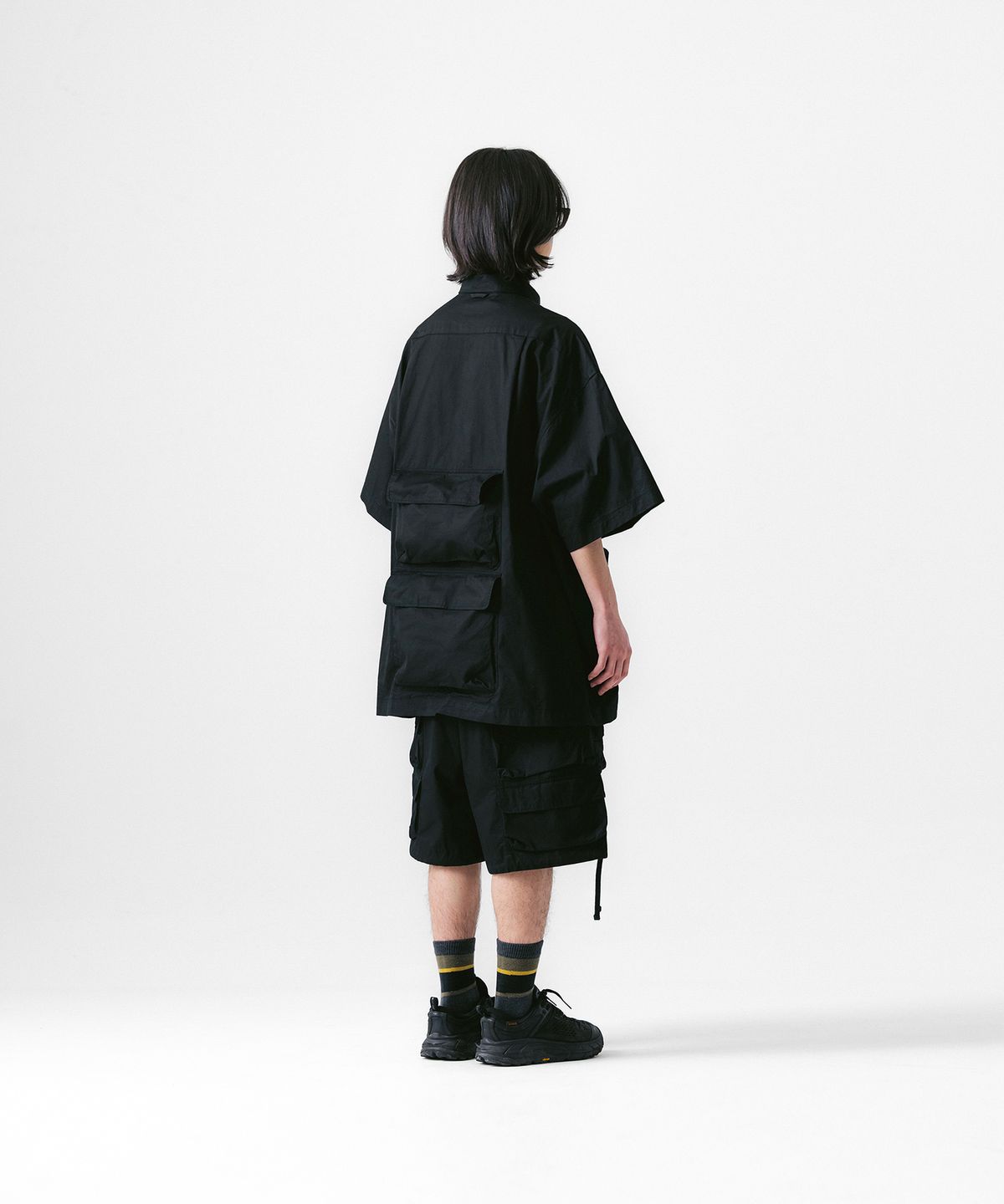 앵글런(ANGLAN) Slather Utility Pocket Half Shirt - Black