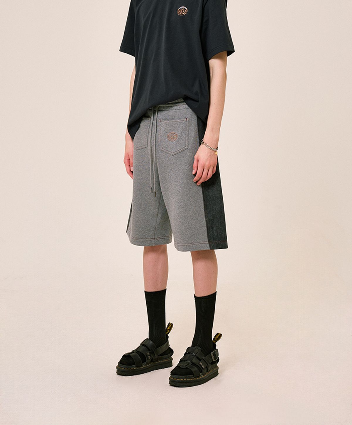 누크피터(NUUKFITTER) DENIM SWEAT SHORTS [DARK GRAY]