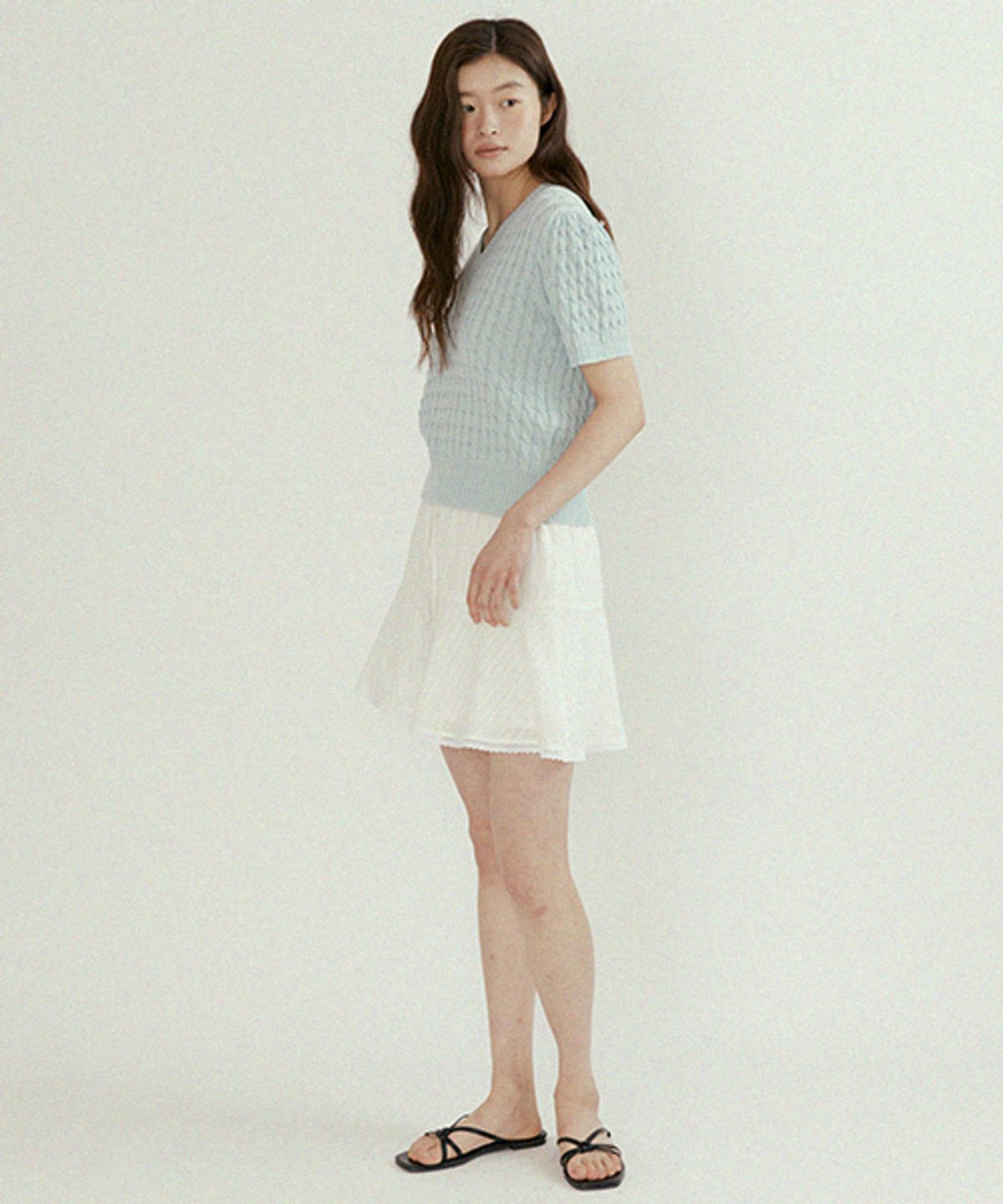 링서울(LINGSEOUL) v-neck cable knit top-sky