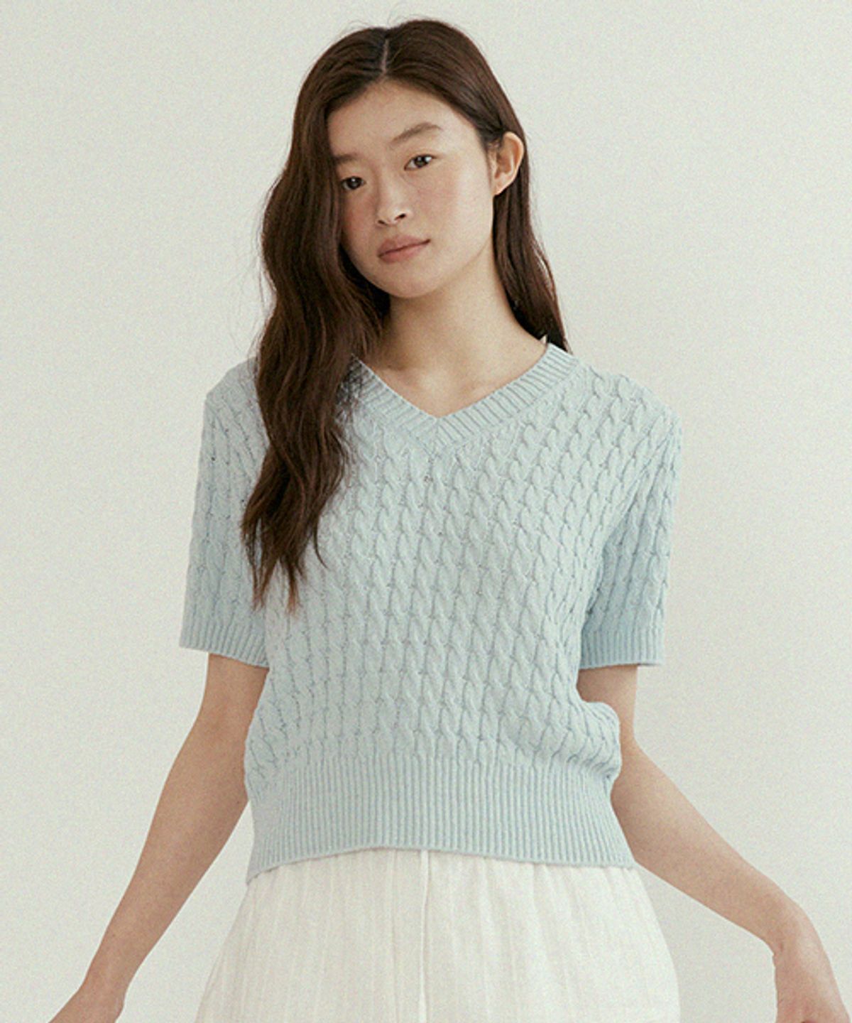 링서울(LINGSEOUL) v-neck cable knit top-sky
