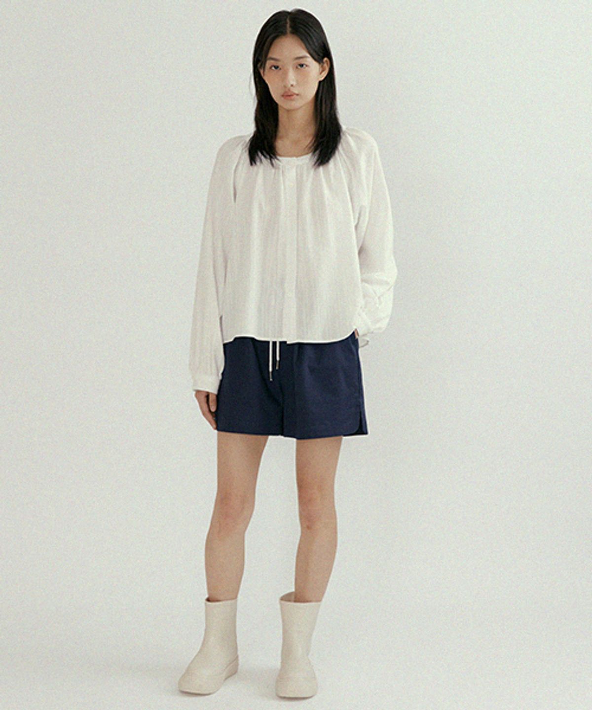 링서울(LINGSEOUL) stripe shirring volume blouse-ivory