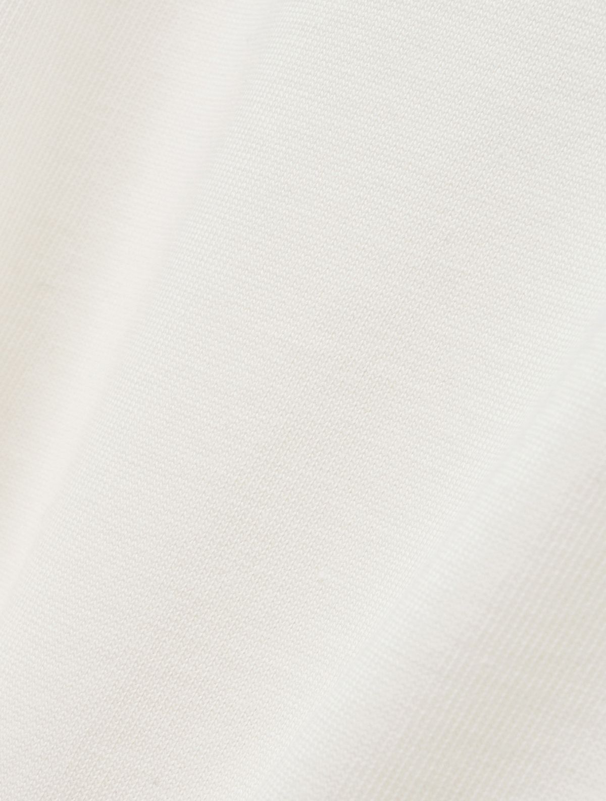 노이어(NOIRER) 아플리케 패치 하프 티셔츠 (화이트)