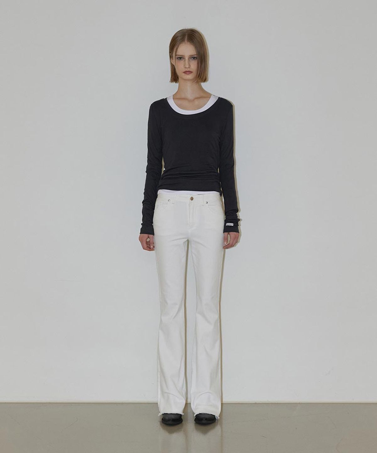 렌세(RENSE) Mid-Rise Boot Cut Pants White
