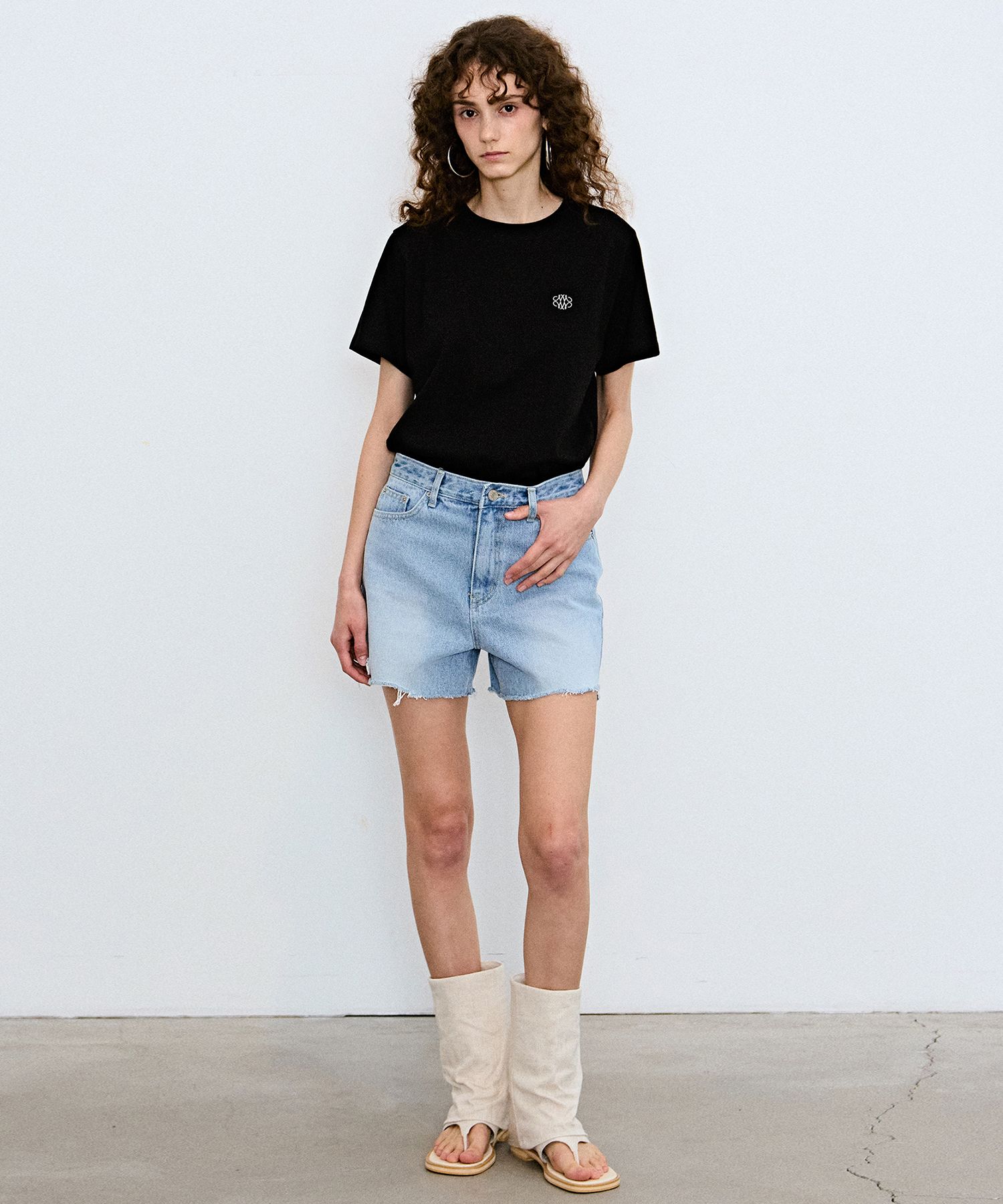 MUSINSA | NICK&NICOLE NICOLE ESSENTIAL LOGO HALF TOP_BLACK