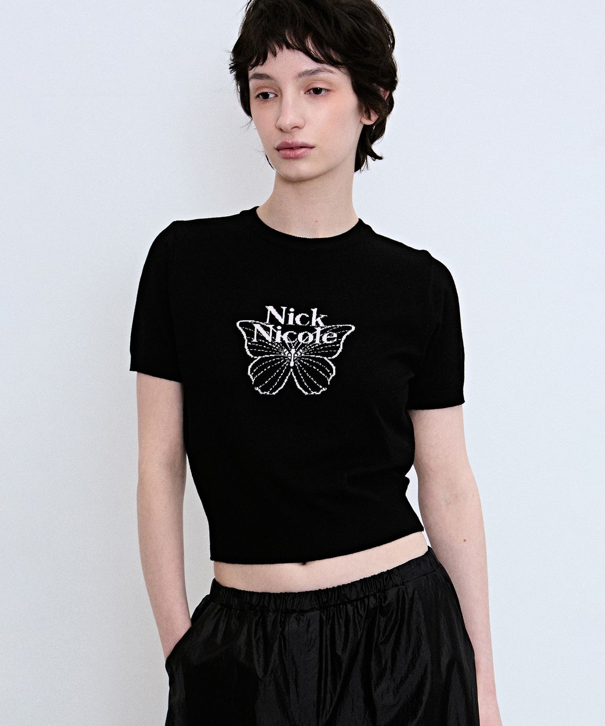 닉앤니콜(NICK&NICOLE) MINI BUTTERFLY SIGNATURE HALF KNIT_BLACK