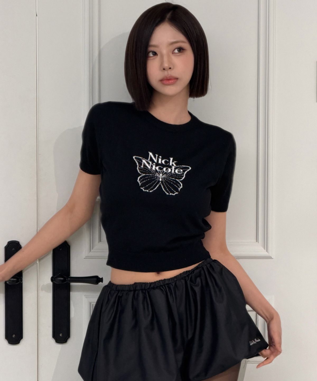 닉앤니콜(NICK&NICOLE) MINI BUTTERFLY SIGNATURE HALF KNIT_BLACK
