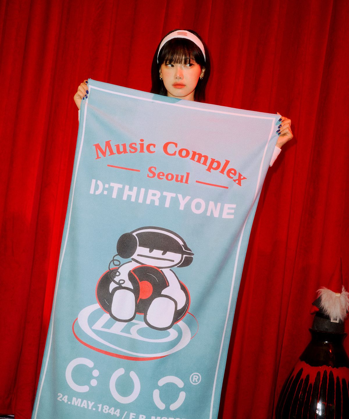 디써티원(DTHIRTYONE) D:THIRTYONE x MUSIC COMPLEX Beach Towel (AQUA BLUE)
