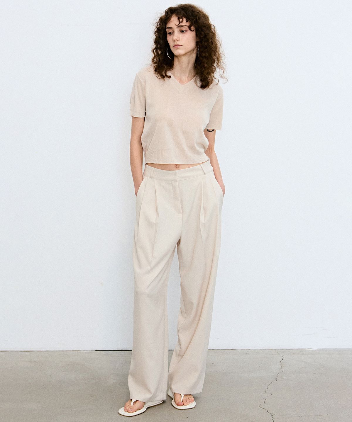 닉앤니콜(NICK&NICOLE) MINIMAL LONG PINTUCK SLACKS_LIGHT CREAM