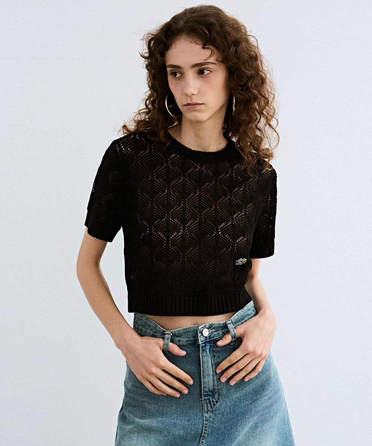 닉앤니콜(NICK&NICOLE) NICOLE SYMBOL PUNCHING HALF KNIT_BLACK