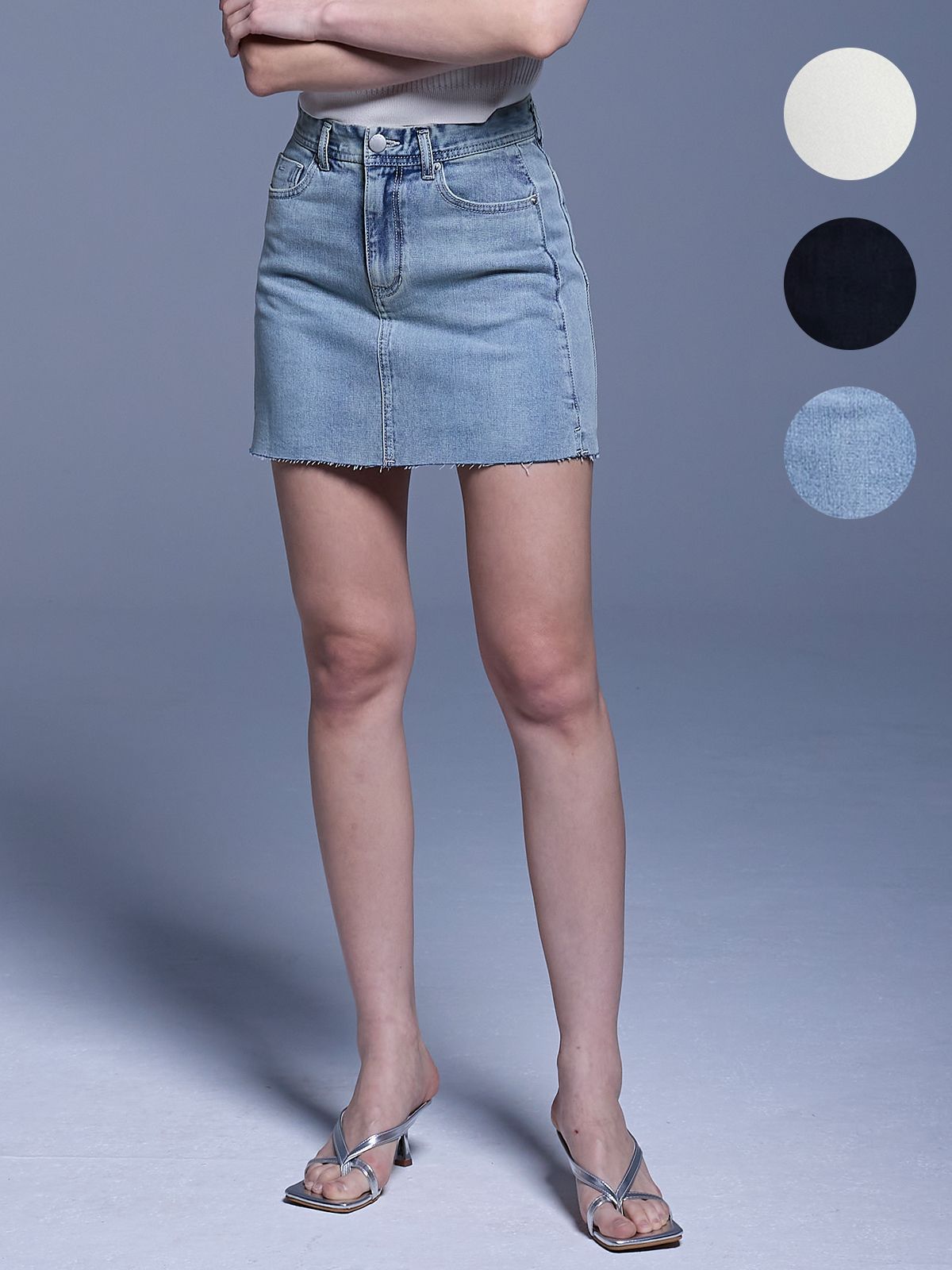 람(RAAM) RQ263 밑단 커팅 데님 숏 스커트