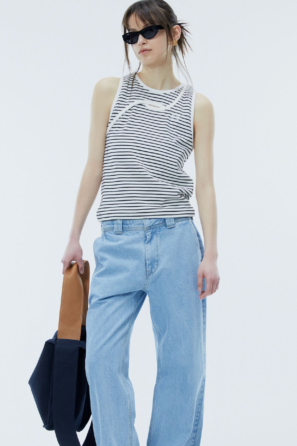 노앙(NOHANT) CROSS SLEEVELESS STRIPE-BLACK