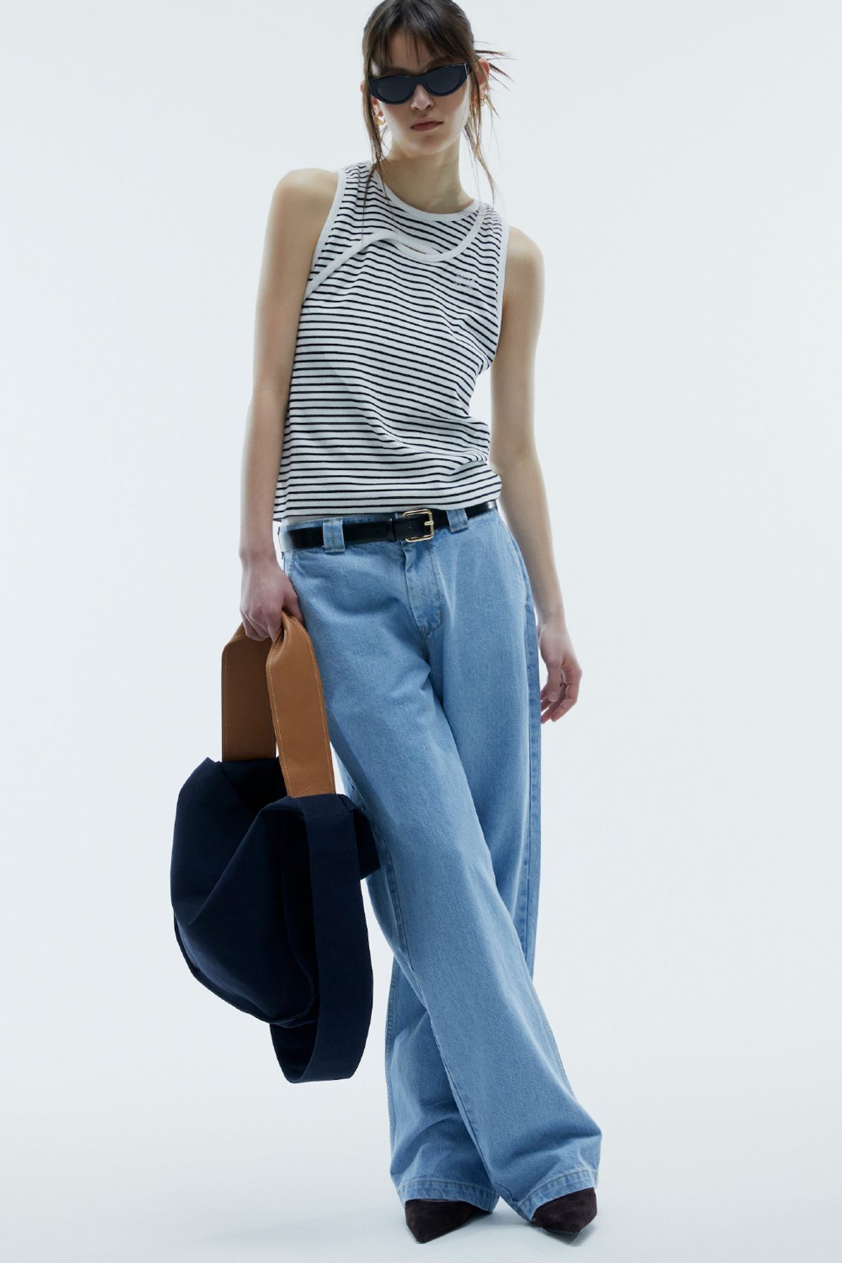 노앙(NOHANT) CROSS SLEEVELESS STRIPE-BLACK