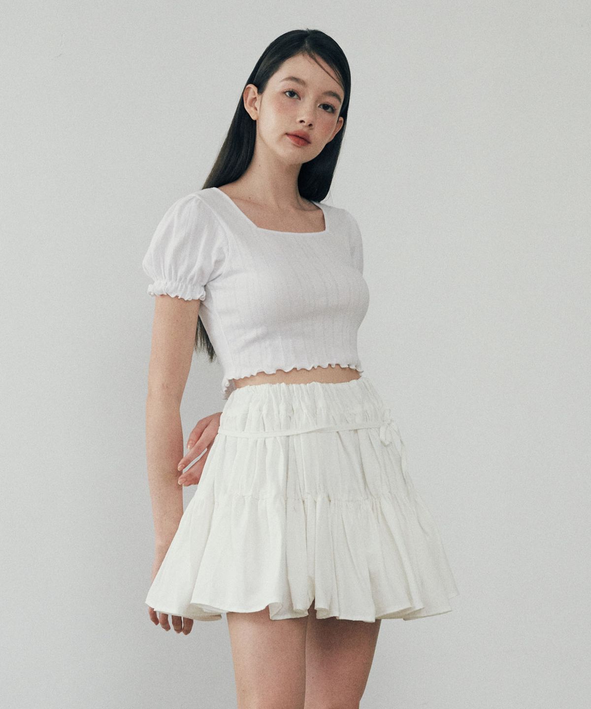 루루슈(LULUCHOU) Frill Crop T-shirt - WHITE