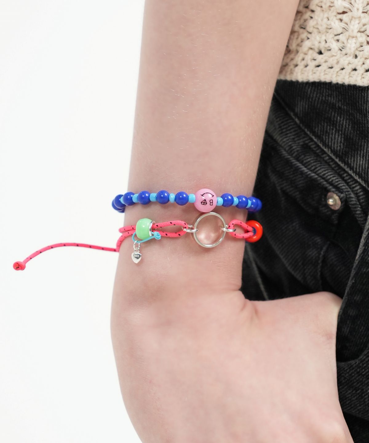 봉보(BONBEAU) Kitsch color face smile ball Bracelet 키치 컬러 스마일 참 아크릴 볼 비즈 팔찌