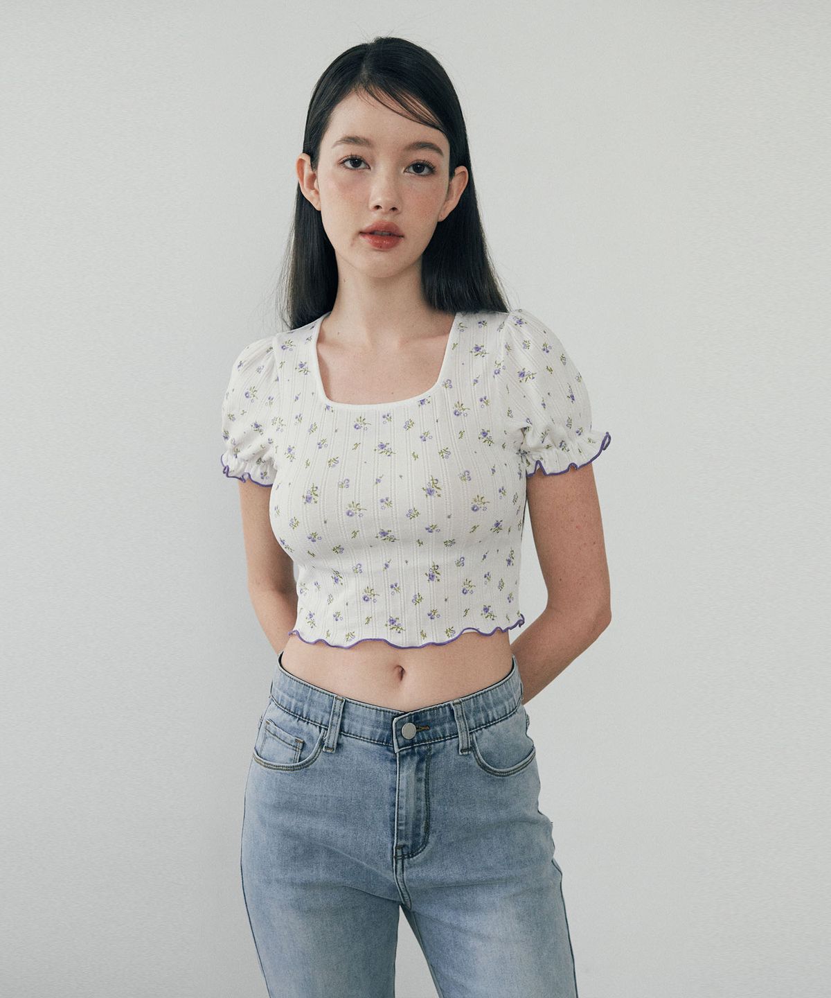 루루슈(LULUCHOU) Frill Crop T-shirt - FLOWER PATTERN