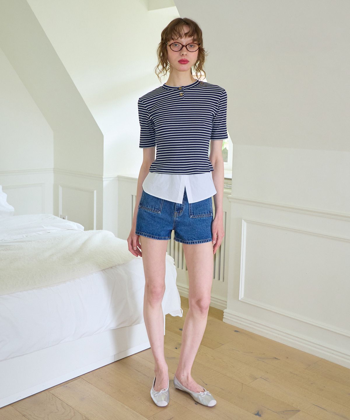 살롱 드 욘(SALON DE YOHN) Shirt Detail Round-neck Stripe T_ Navy