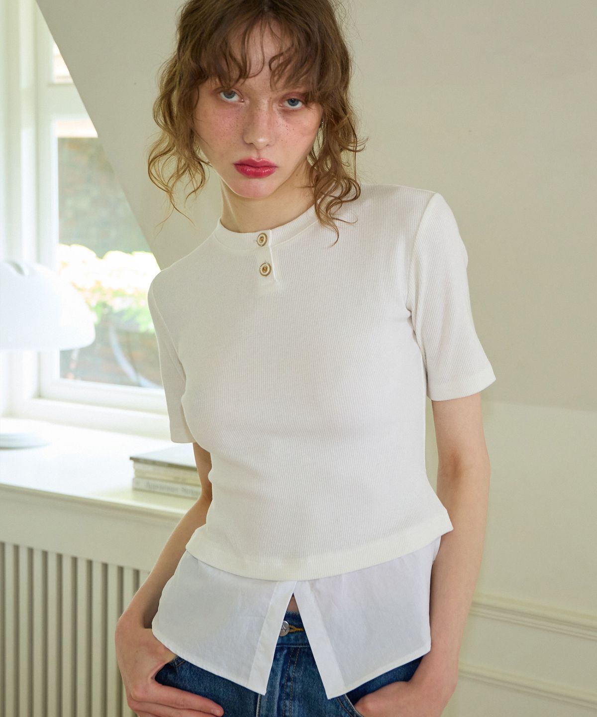 살롱 드 욘(SALON DE YOHN) Shirt Detail Round-neck T_ Ivory