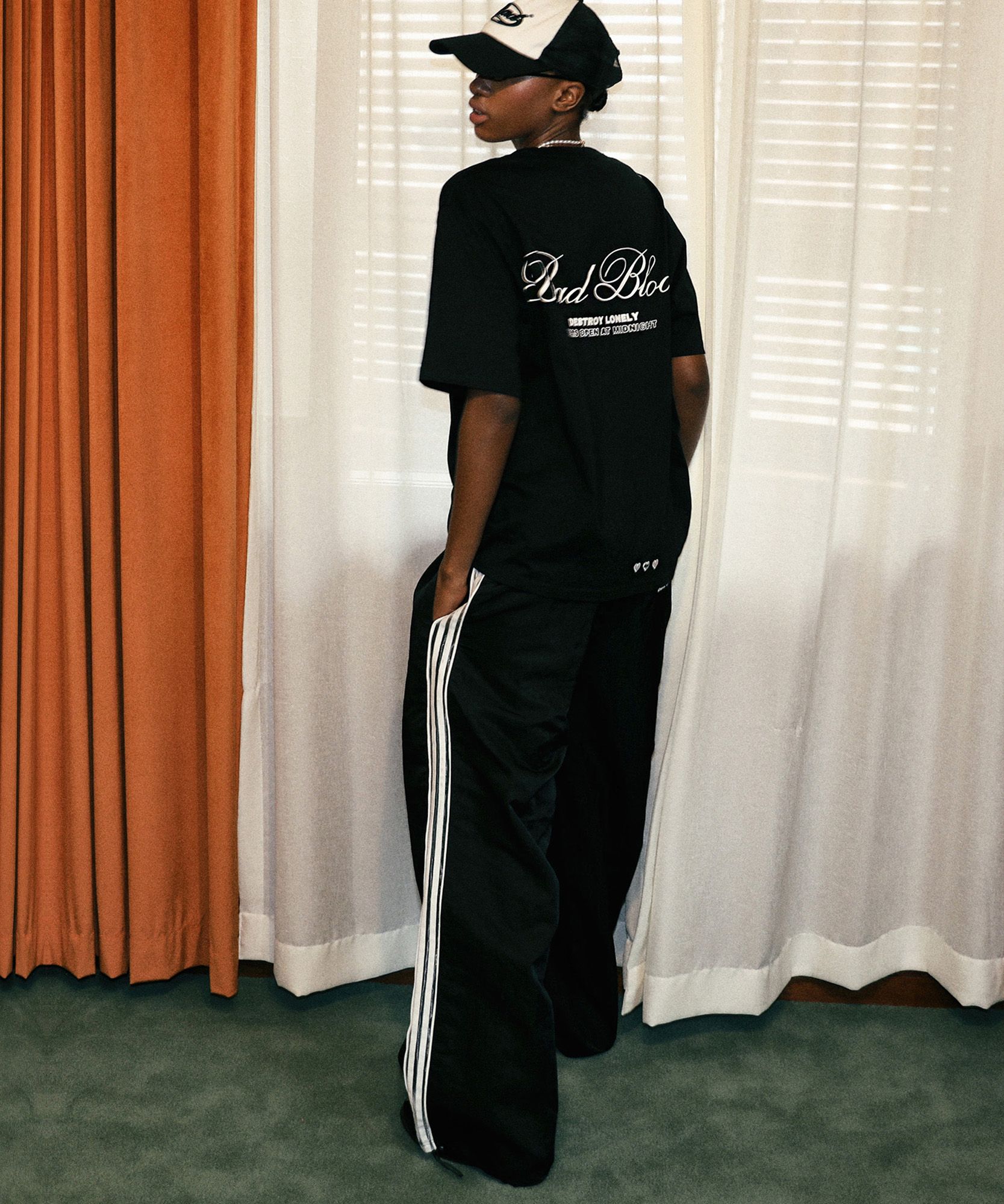 MUSINSA | BADBLOOD Billy SS Track Pants - Black