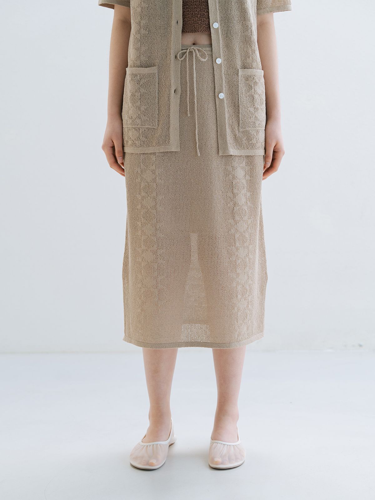 리플레인(REPLAIN) LINEN BLENDED CROCHET MID SKIRT