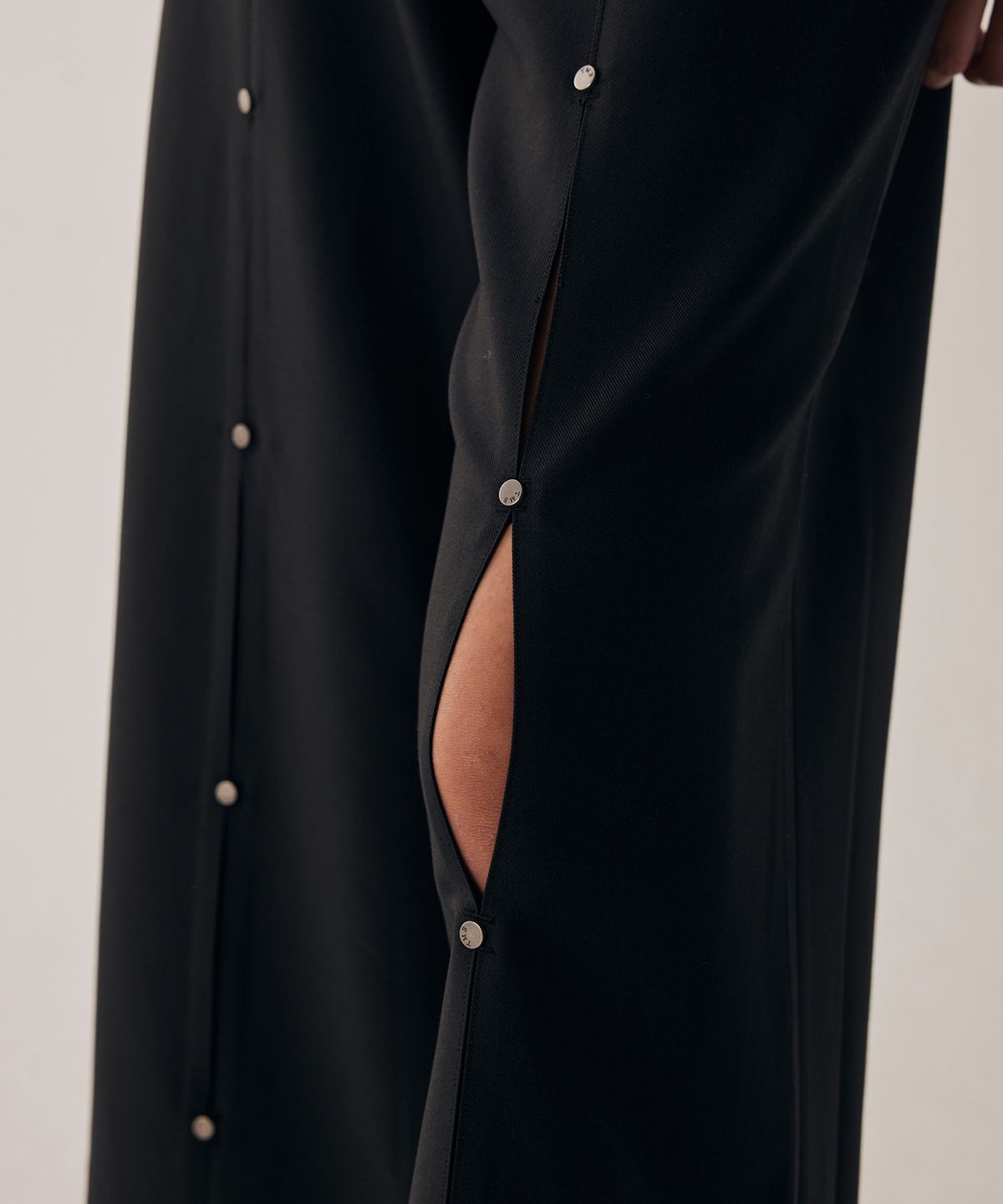 트리밍버드(TREEMINGBIRD) Rivet Slit Trouser [ Black ]