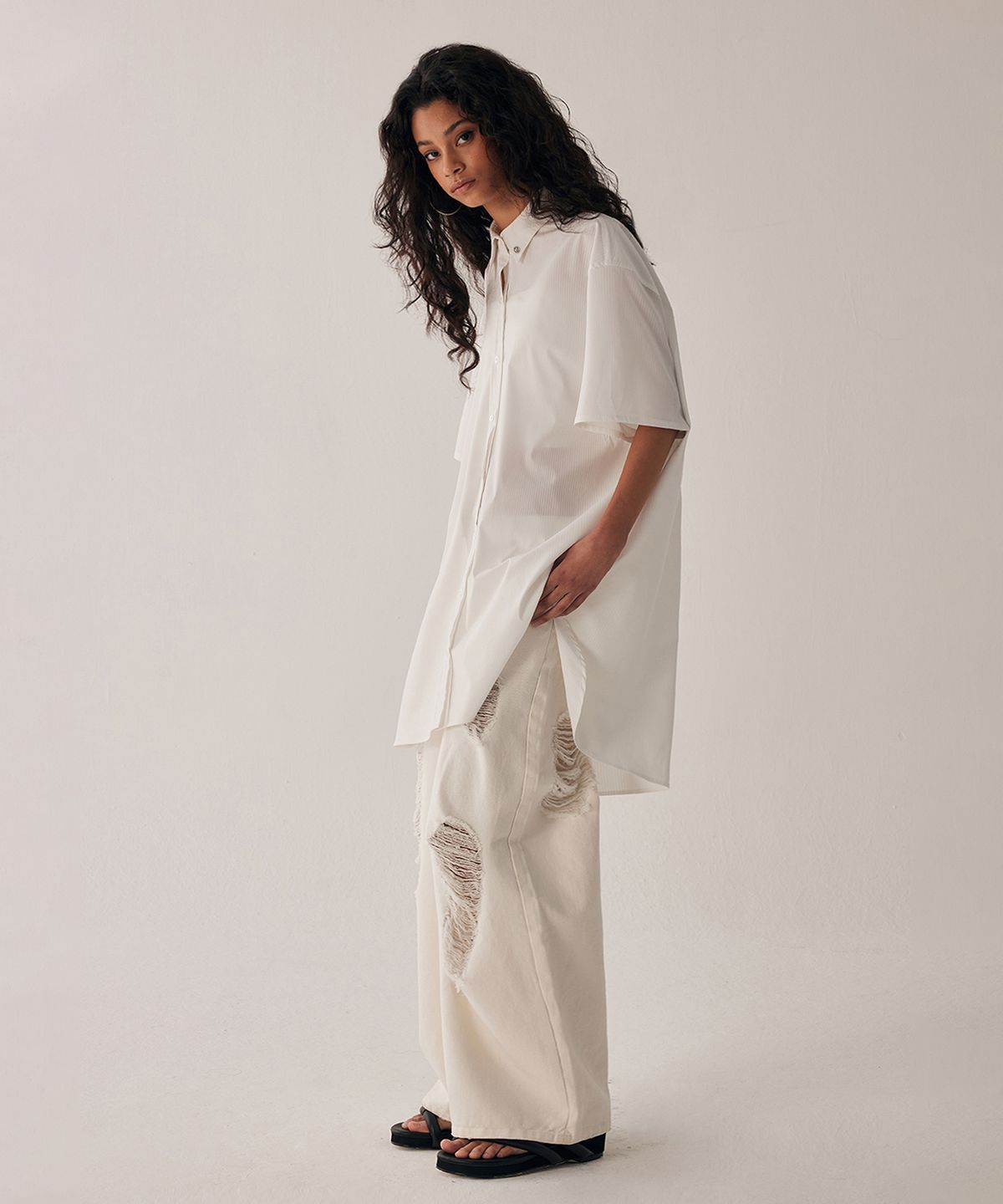 트리밍버드(TREEMINGBIRD) Daddy Fit Half Shirts [ White ]