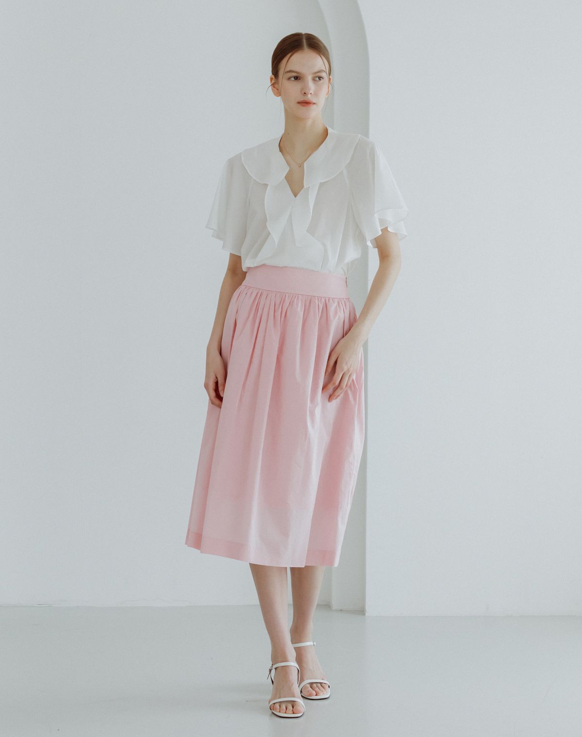 지에마르(GIEMAR) 셔링 블라우스 화이트 SHIRRING BLOUSE WHITE