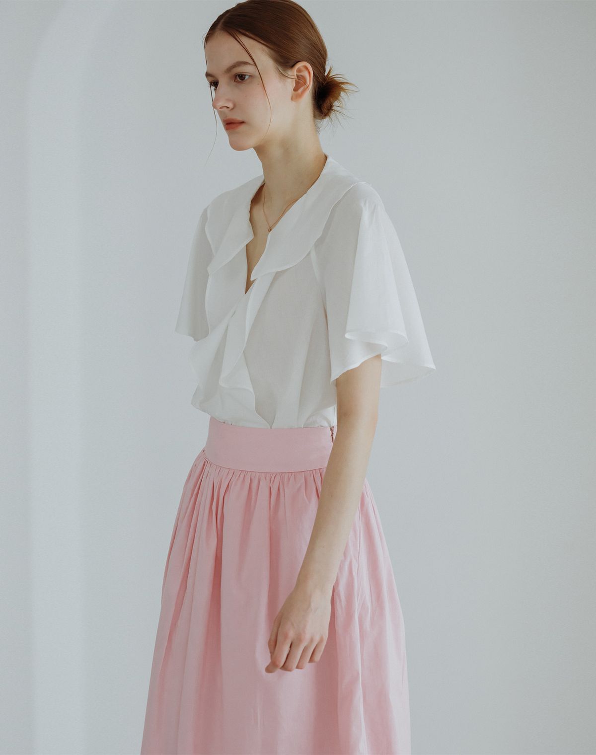 지에마르(GIEMAR) 셔링 블라우스 화이트 SHIRRING BLOUSE WHITE