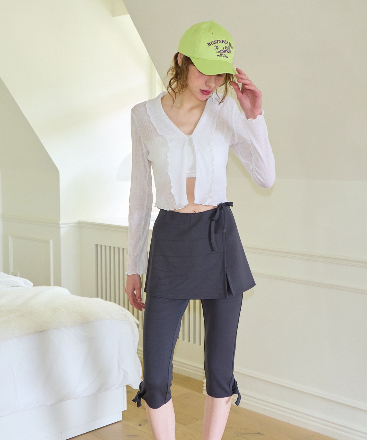 살롱 드 욘(SALON DE YOHN) Ribbon Mid-length Skirt Pants_ Gray