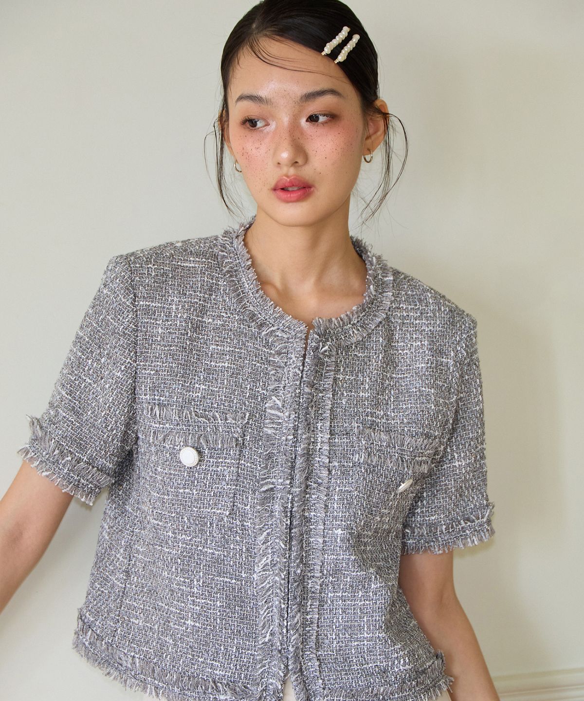 살롱 드 욘(SALON DE YOHN) Tassel Tweed Short Sleeve Jacket_ Gray