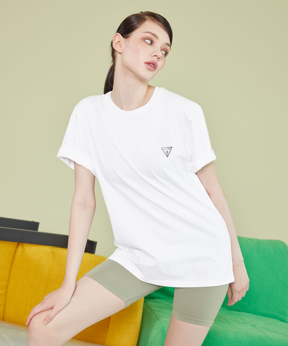 게스언더웨어(GUESS UNDERWEAR) 에센셜 베이직 이너티셔츠 3팩 (WH2/BK)