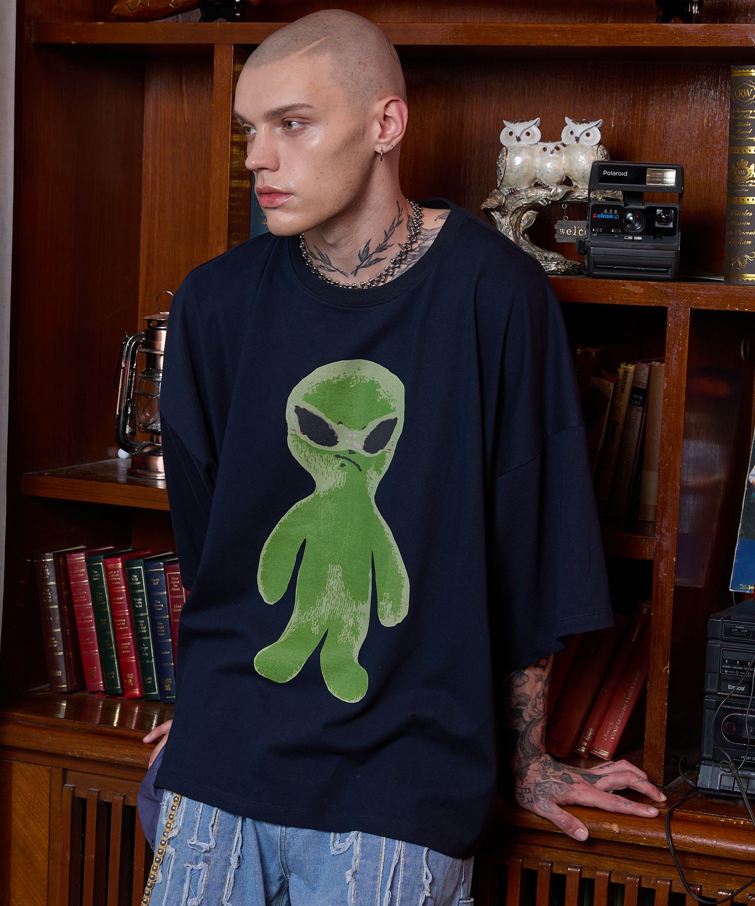 ●HOODHOOD● Alien graphic overfit man to man navy HDBD03TS0 MUSINSA | HOODHOOD Alien Graphic Oversized fit Short-sleeved
