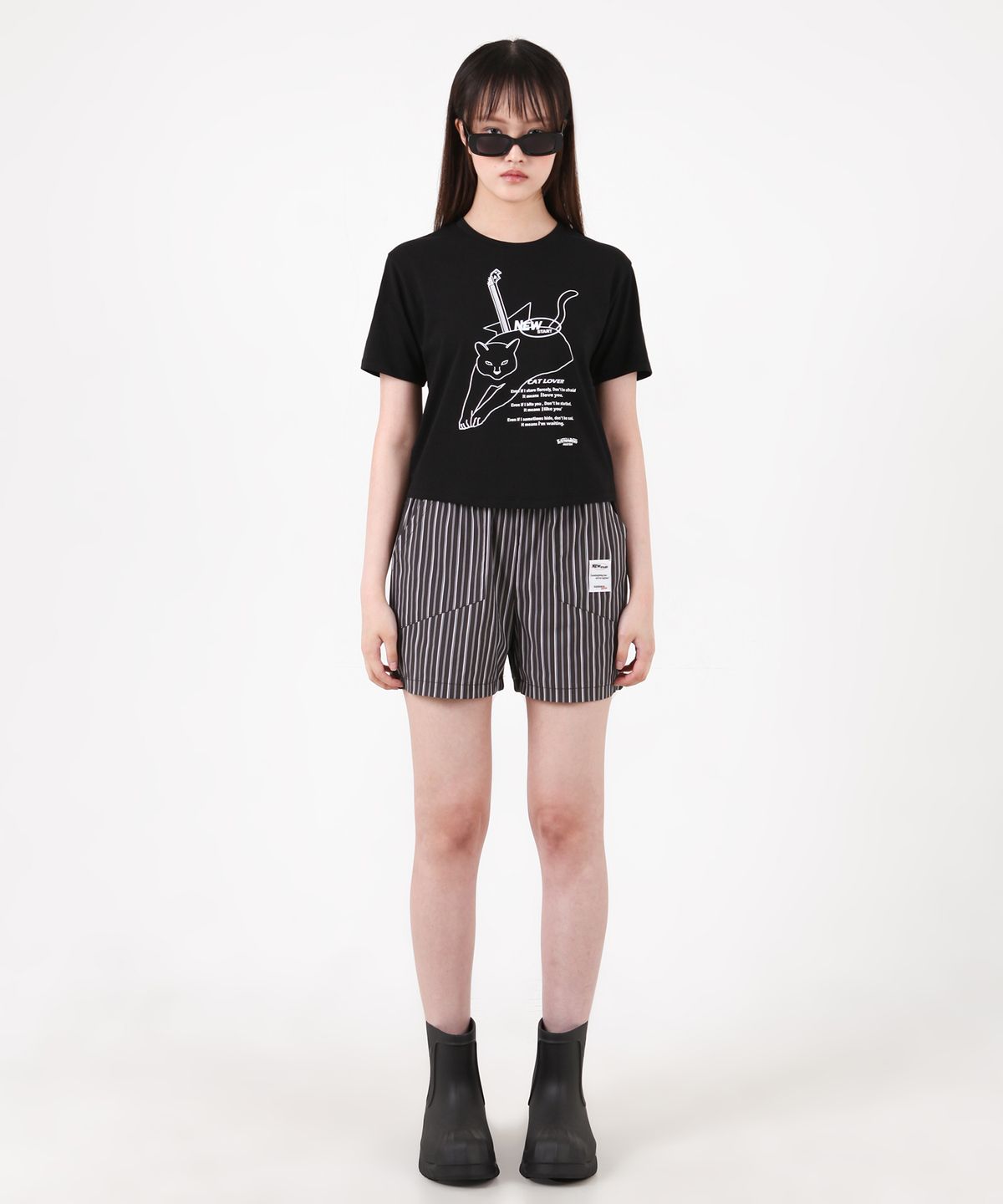 카타르시스(KATHARSIS) 캣 러버 세미 크롭 티셔츠 블랙 ONE SIZE