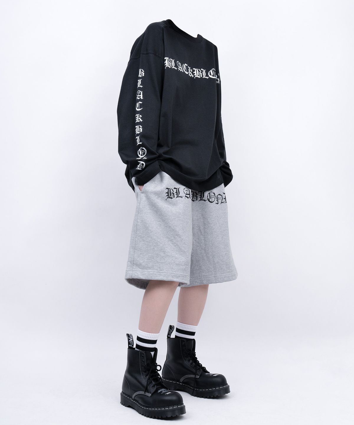 블랙블론드(BLACKBLOND) 비비디 크러쉬드 페이쓰 스웨트쇼츠 (그레이)