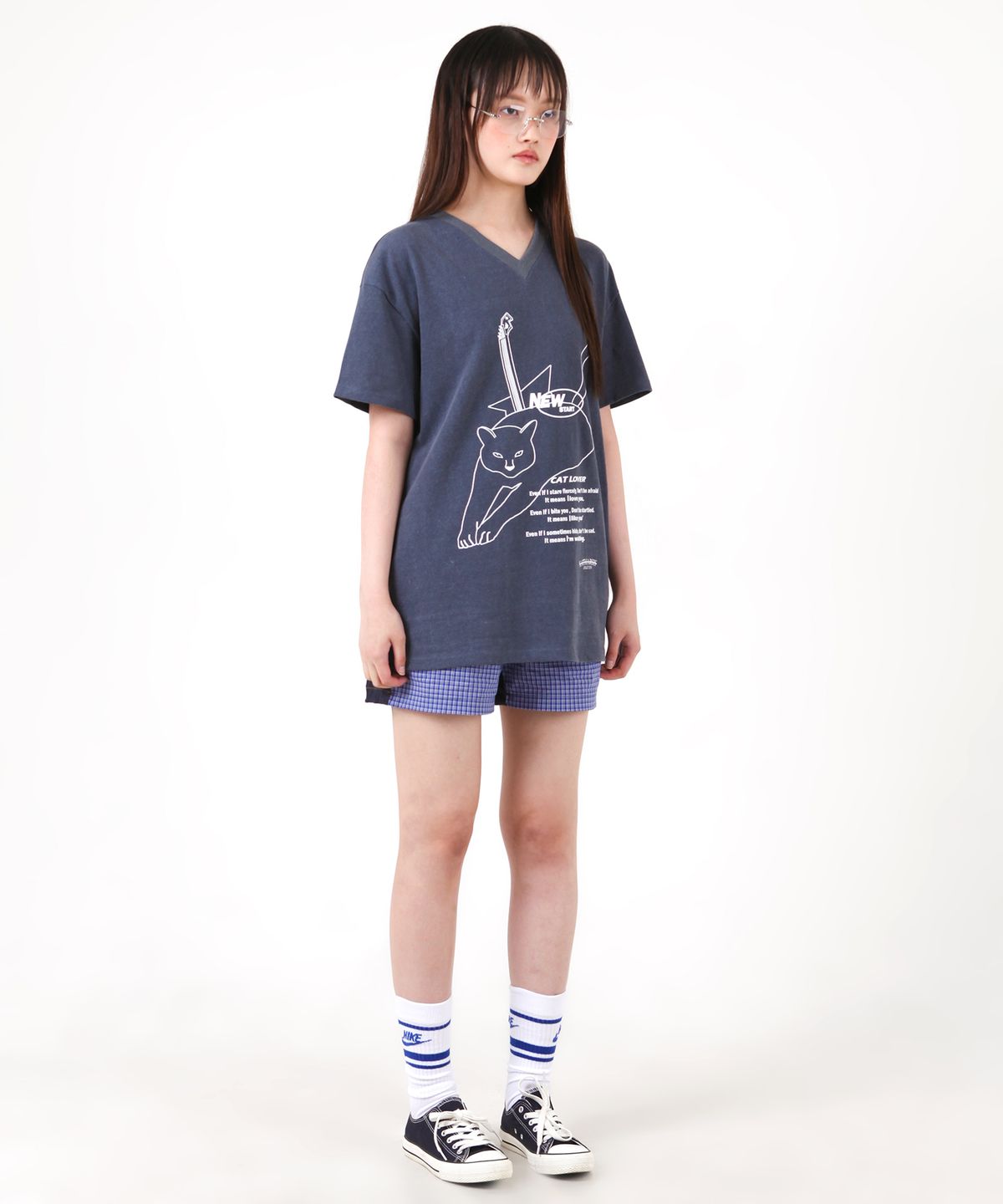 카타르시스(KATHARSIS) 캣 러버 브이넥 티셔츠 다크블루 ONE SIZE