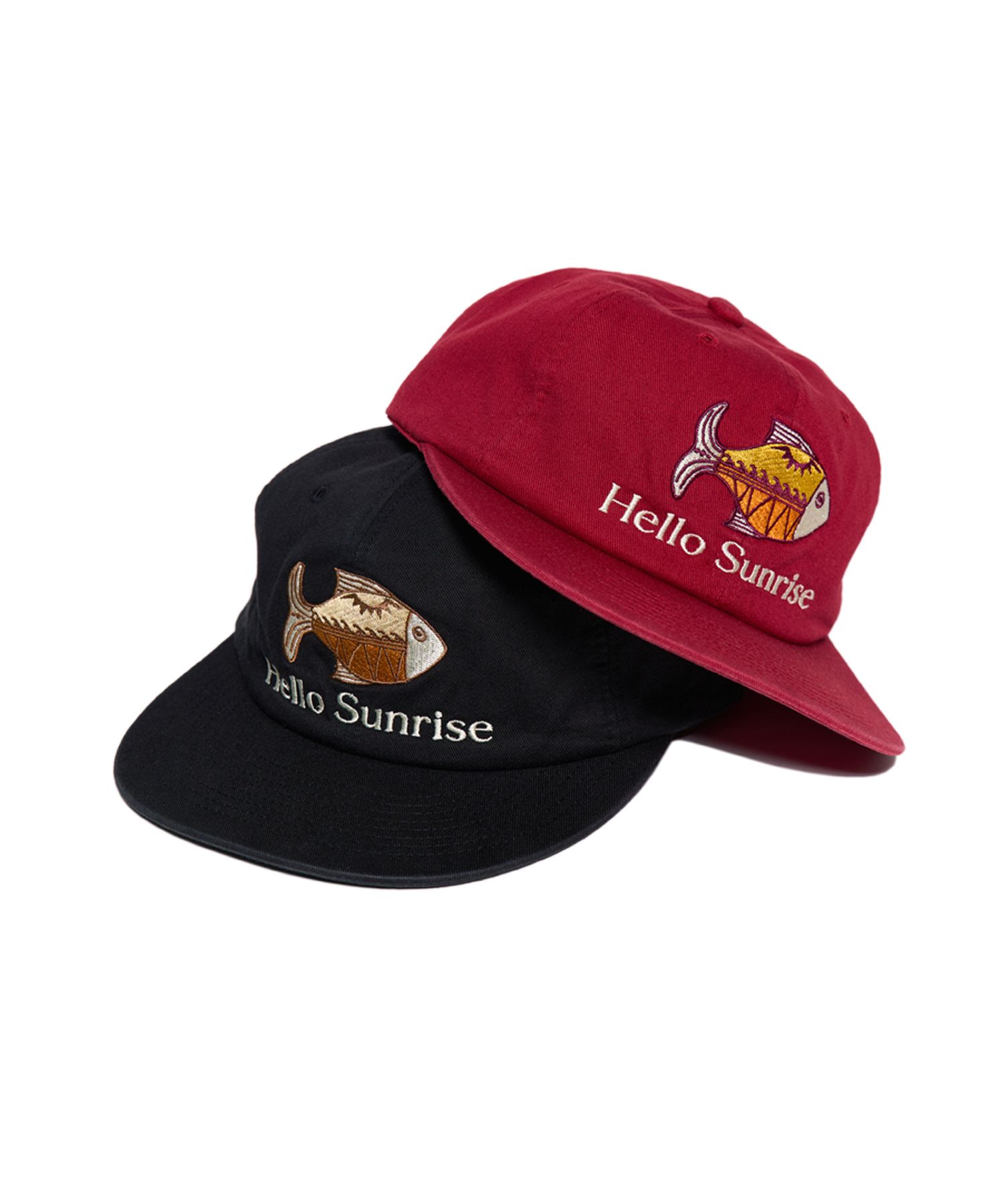 赤色刺繍キャップ 'HELLO SUNRISE' MUSINSA公式 | HELLO SUNRISE HS Ethnic Fish 6Panel Cap_Red