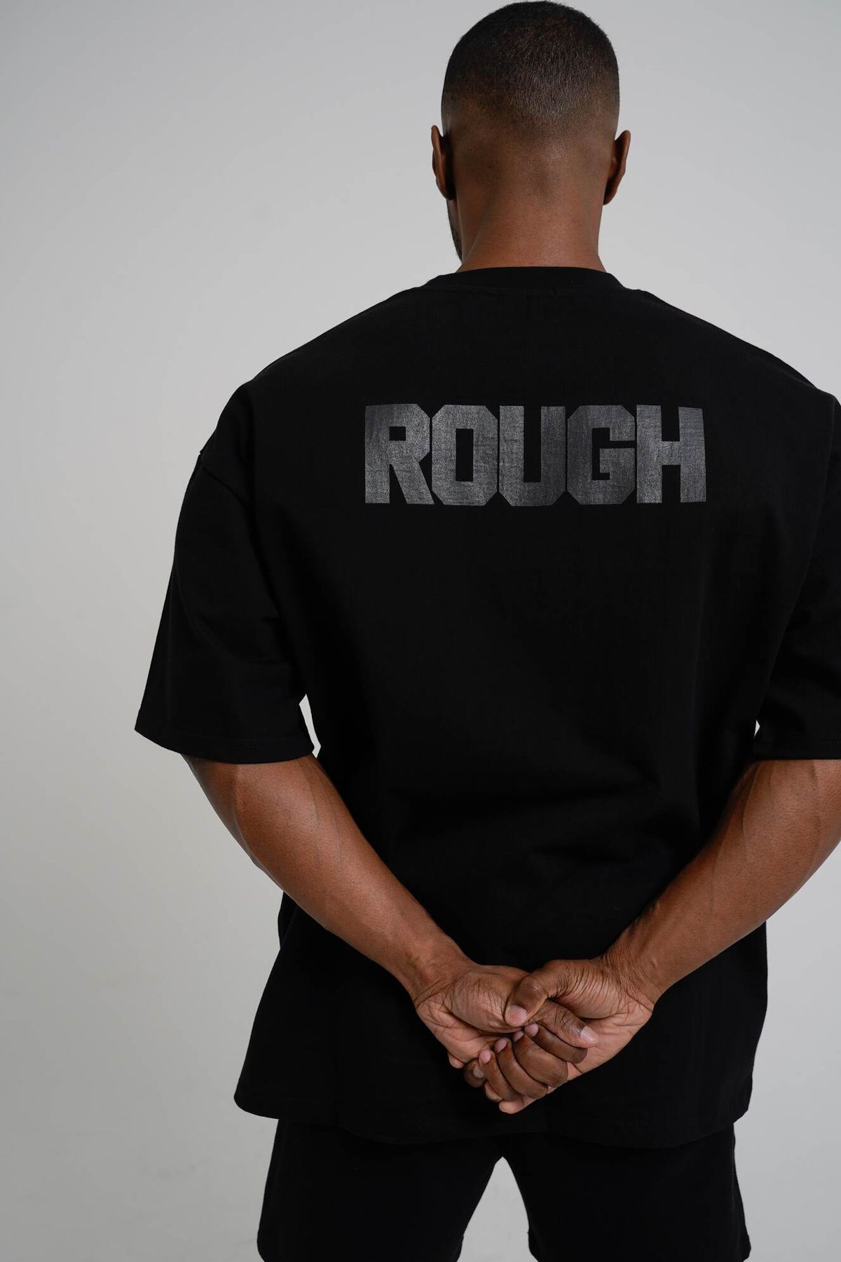 러프 애슬레틱(ROUGH ATHLETIC) [헤비코튼] 톤온톤 오리지널 로고  티셔츠-Black