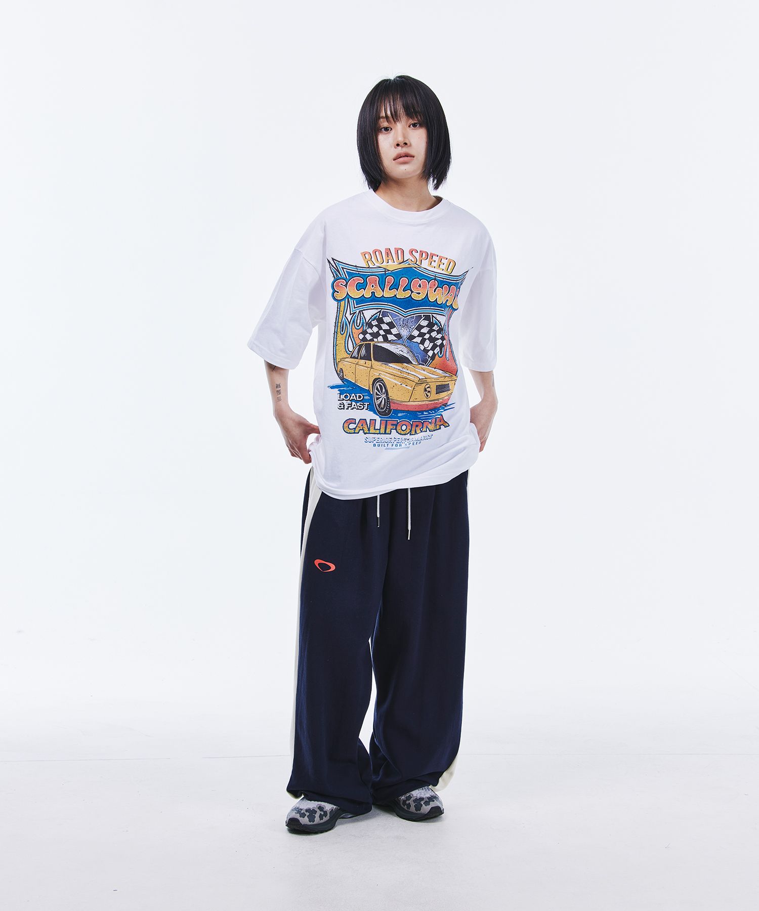 Tシャツ・カットソー Undermycar MURALLA LUZ SUSURRANTE VINTAGE T-SHIRTS TF5D0100 Volcarona - Hoodie, Shirt, Short Sleeve Unisex Tee, T-shirt