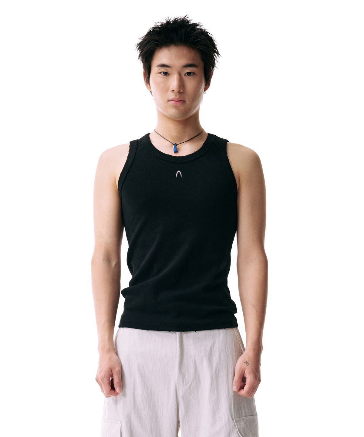 아캄(AAKAM) Distressed Logo Sleeveless (Black)