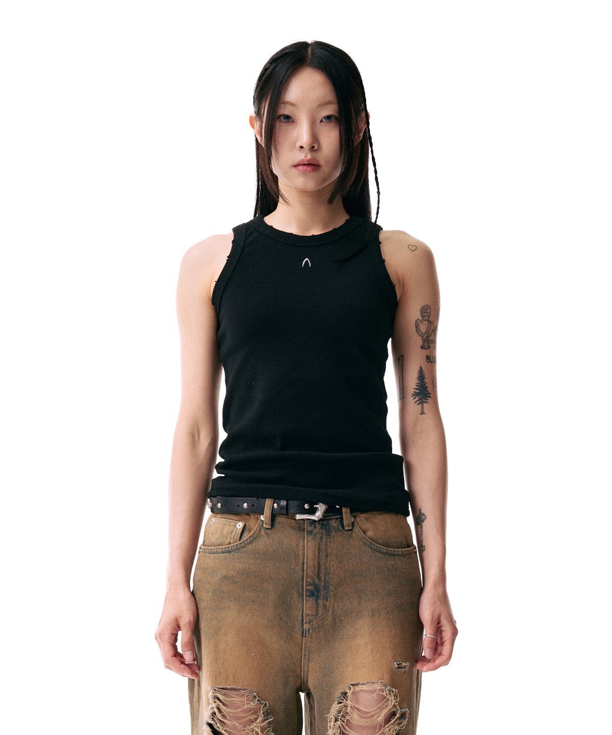 아캄(AAKAM) Distressed Logo Sleeveless (Black)