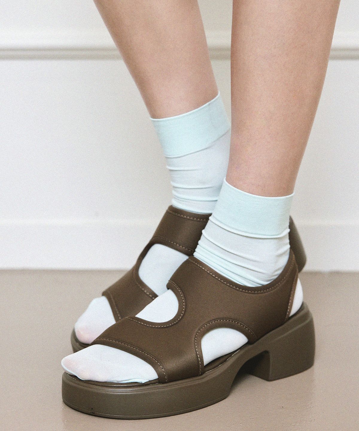 스퍼(SPUR) Neoprene 플랫폼 샌들 4cm -US9006 (2color)