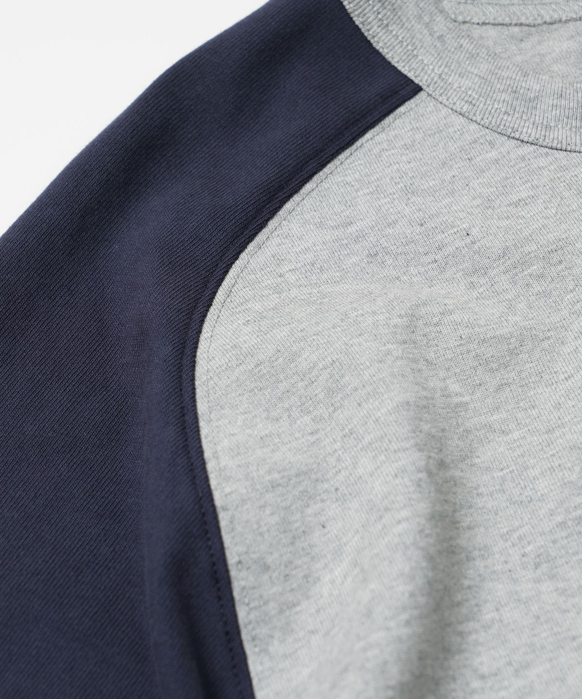 프리즘웍스(FRIZMWORKS) ROUNDED RAGLAN HALF TEE _ NAVY
