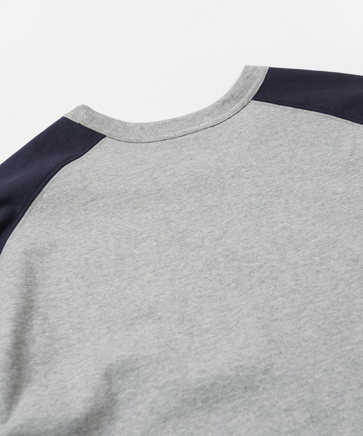 프리즘웍스(FRIZMWORKS) ROUNDED RAGLAN HALF TEE _ NAVY
