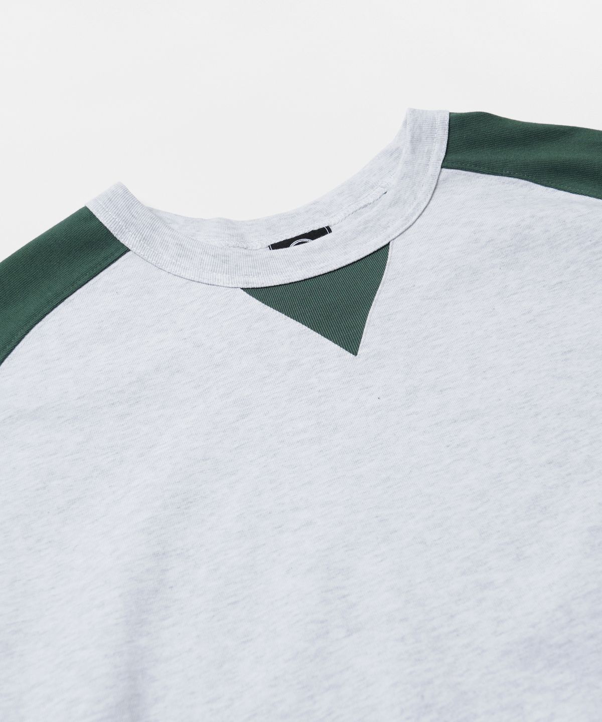 프리즘웍스(FRIZMWORKS) ROUNDED RAGLAN HALF TEE _ FOREST GREEN