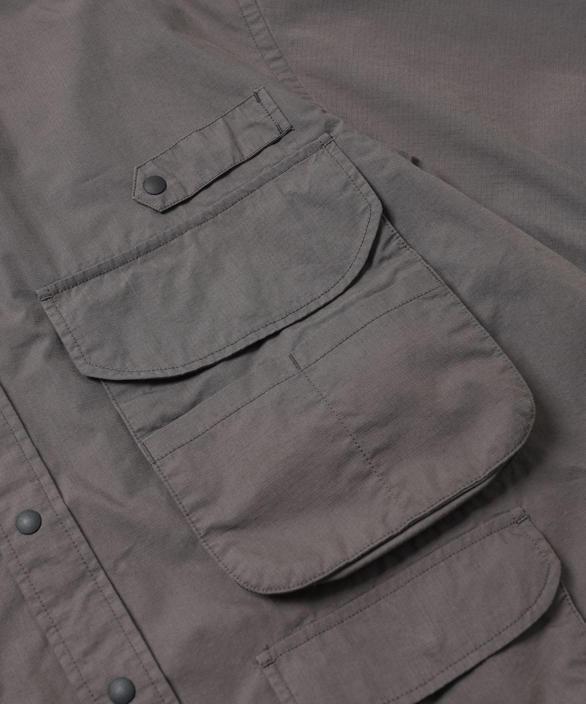 프리즘웍스(FRIZMWORKS) CN RIPSTOP FISHING HALF SHIRT _ GRAY