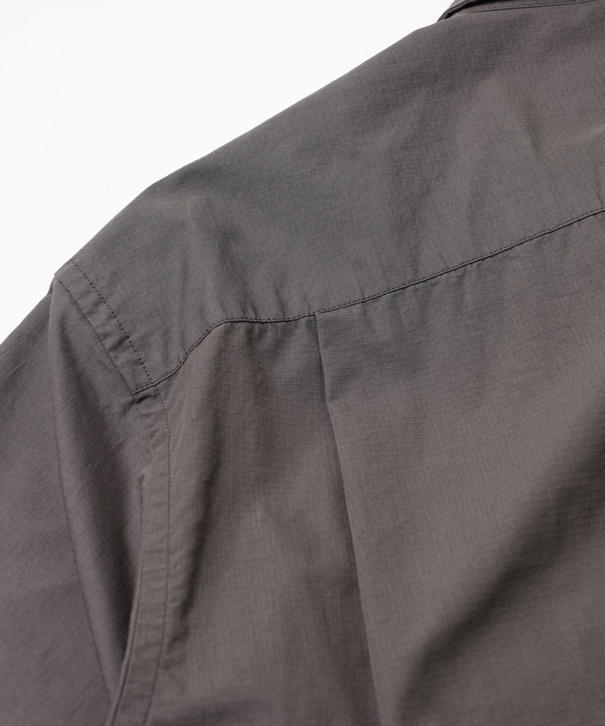 프리즘웍스(FRIZMWORKS) CN RIPSTOP FISHING HALF SHIRT _ GRAY