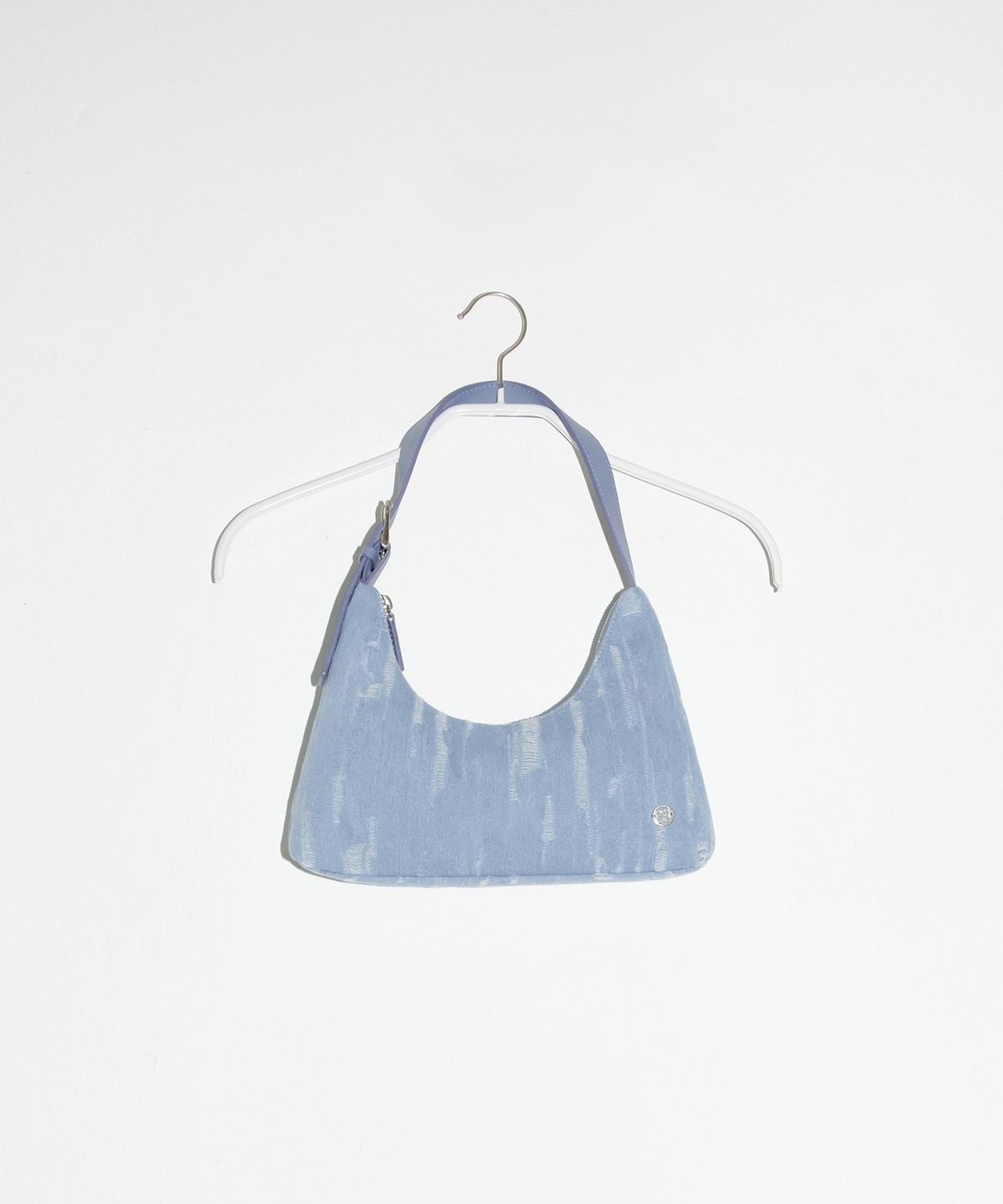 엔오르(EN OR) FRINGE HALFMOON BAG - BLUE