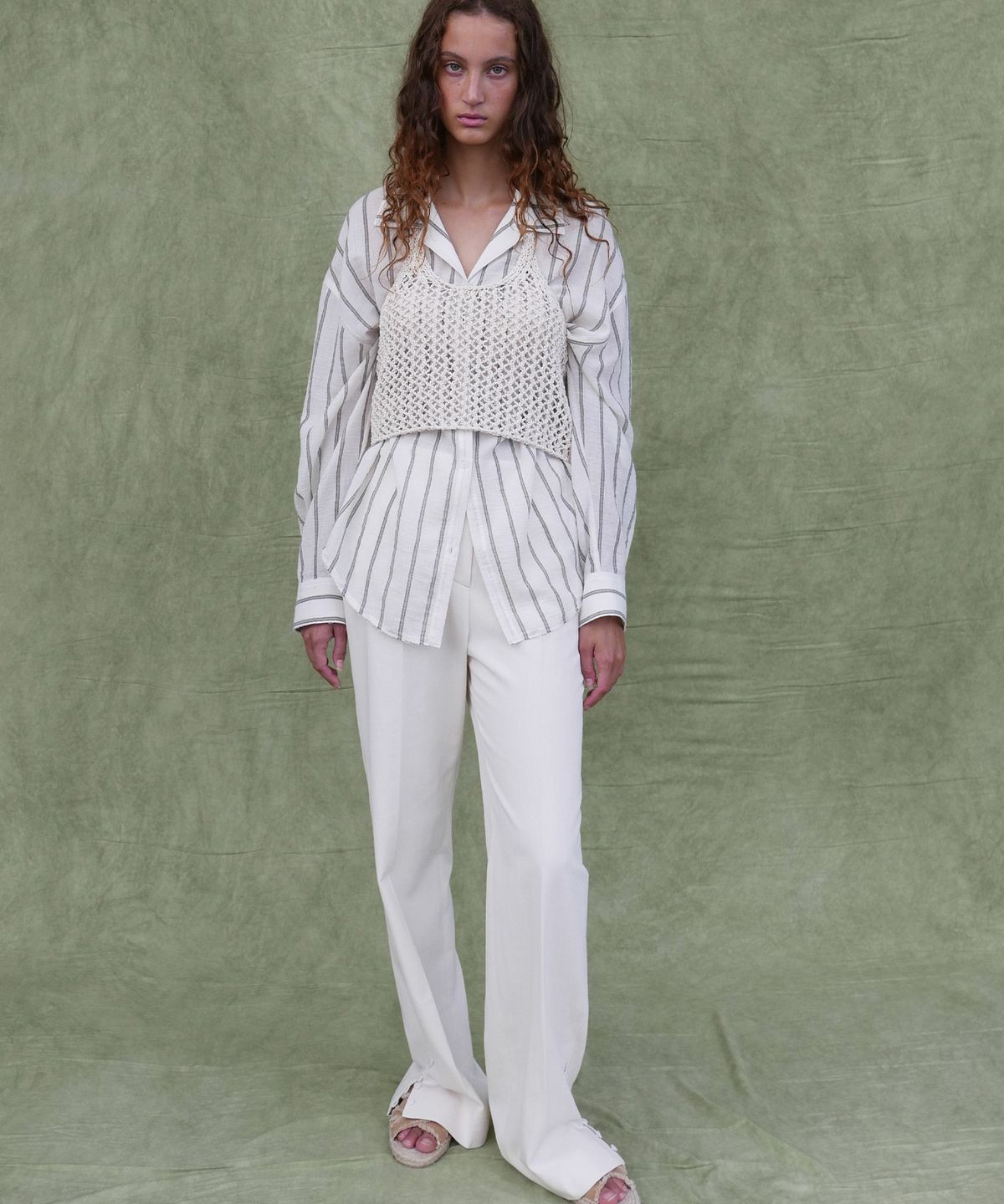 엔오르(EN OR) BUTTON SIDE SLIT PANTS - IVORY
